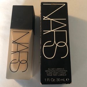 NARS All day Luminous* Barcelona